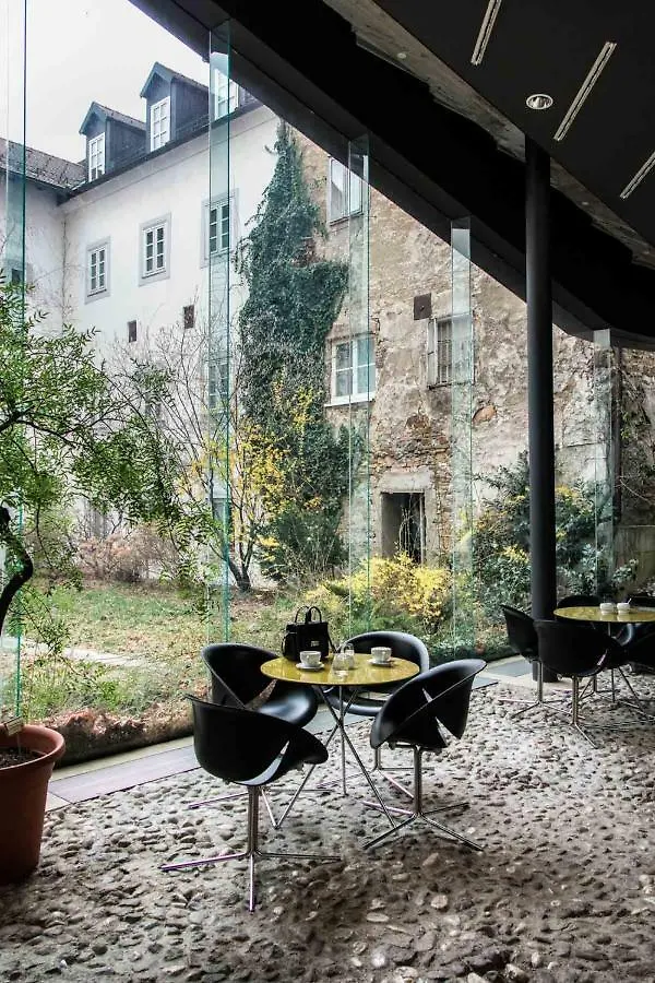 Ella'S River Apartment Lubiana